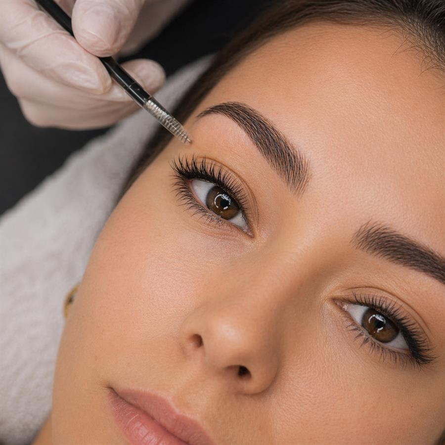 Diseno de Cejas y Henna
